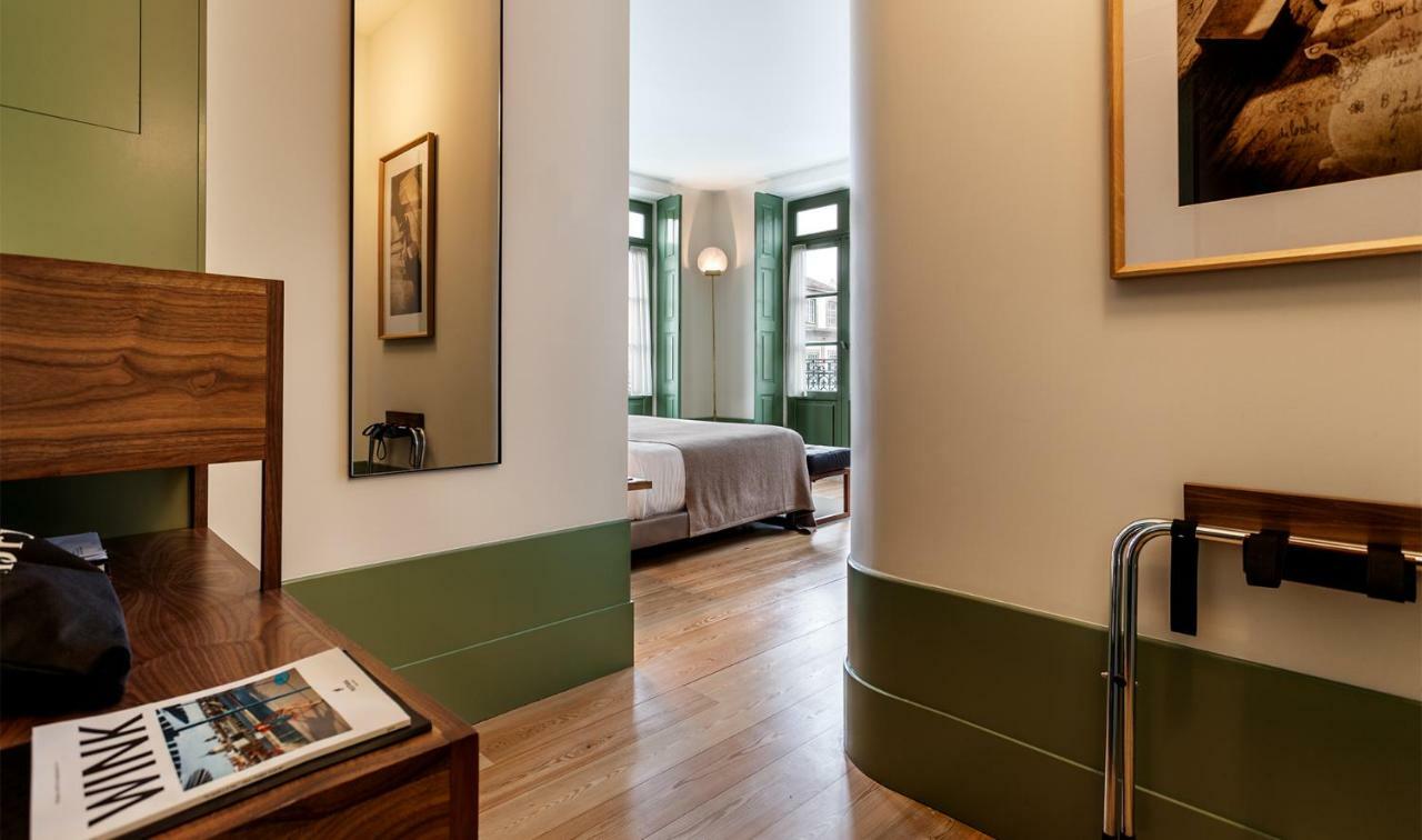 Double Room with Balcony,1176022729:JPEG